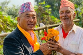 आश्वासनभन्दा माथि उठेर हातमा भोट हाल्नुस्ः धर्मराज