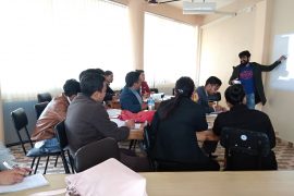 होटलकर्मीलाई चिनिया भाषा तालिम