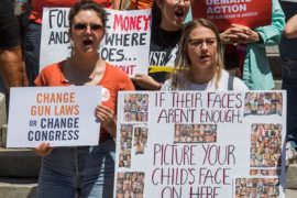 अमेरिकामा साताभरि दर्जन बढी बन्दुक हमलाका घटना