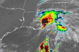 अमेरिकाको अलाबामा मा उत्पात मच्चाएको आधी उत्तरी तथा दक्षिण क्यारोलिना तर्फ बढदै