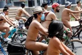 अमेरिकामा नांगै बाइक राइड कार्यक्रम