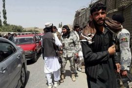 १५० नेपाली सहित विदेशी बसेको होटल छाडन तालिवानको आदेश