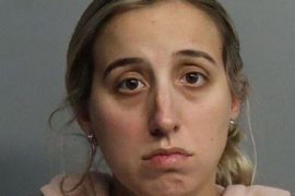 अमेरिकामा आफनै छात्र माथि यौन शोषणको आरोपमा शिक्षिका पक्राउ