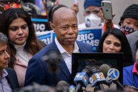 न्युयोर्क सिटी मेयरमा डेमोक्रेटका एरिक आडम्सको जीत