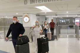 कोरोनाको नया भेरियन्ट ओमिक्रोन देखिएपछि अमेरिका यात्रामा कडाई