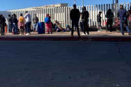 अमेरिकी सिमामा आएर एसाइलम खोज्ने आप्रवासीलाई पुनः मेक्सिको फिर्ता पठाइने