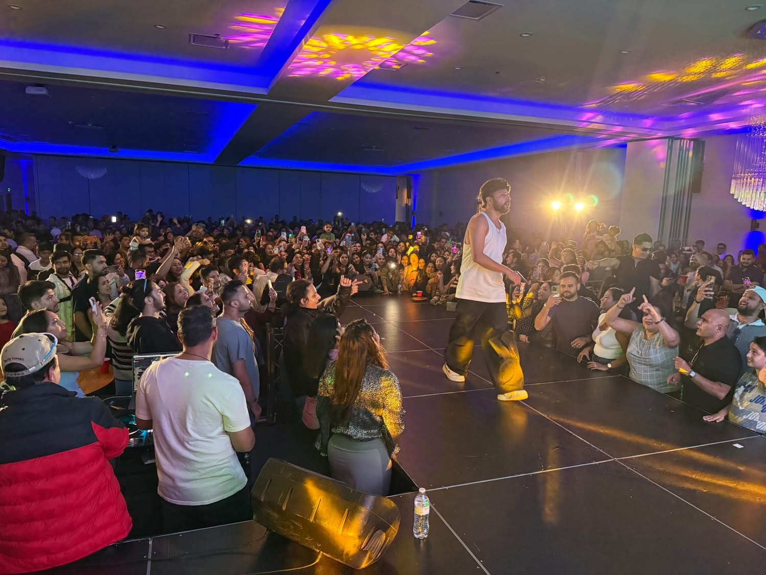 ड्यालसमा जम्यो दुर्गेश थापाको धमाका शो, अमेरिकी टुर भव्य रूपमा सकियो